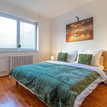 Apartment Cosy Flat Close To *